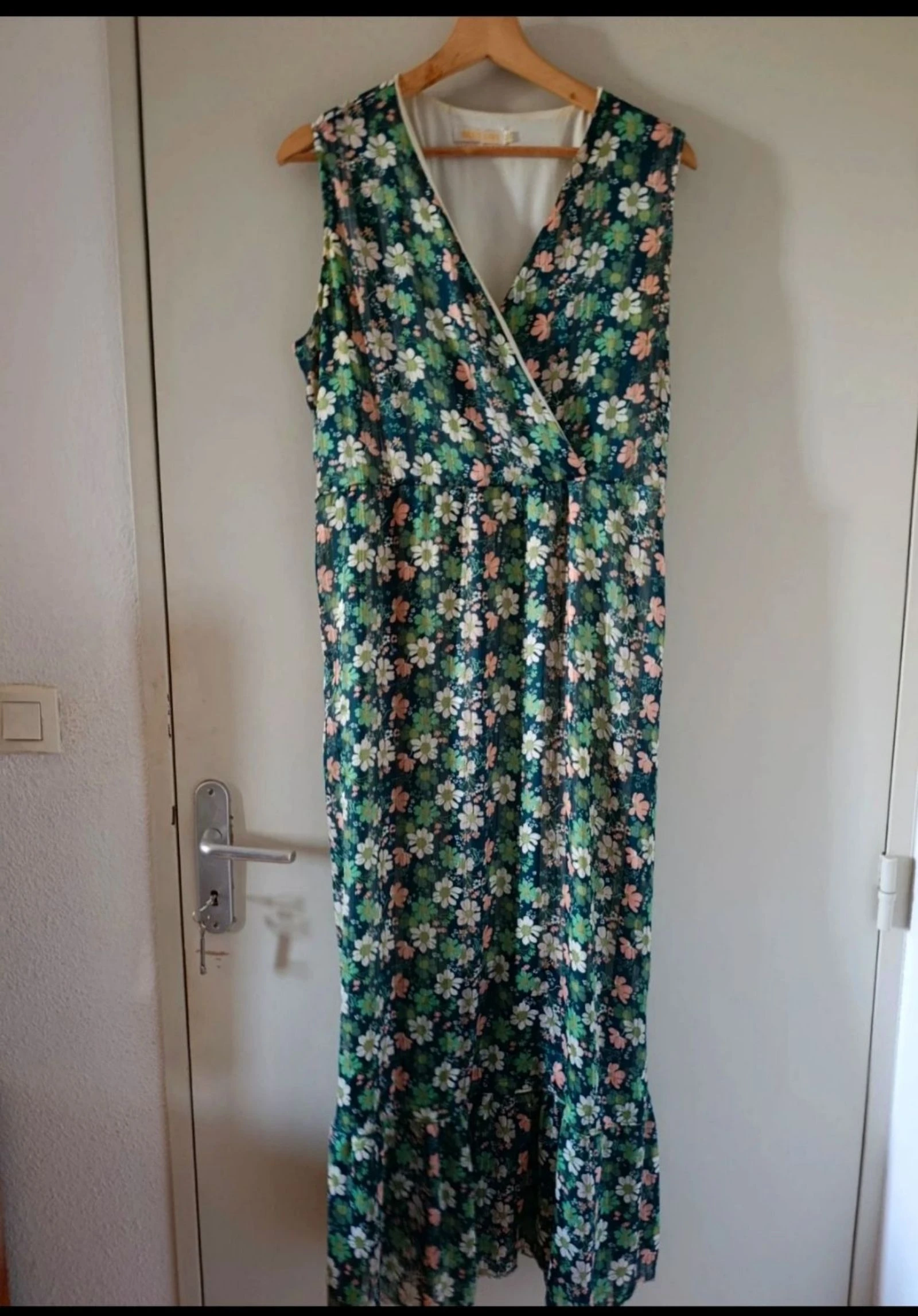Vestido largo con flores Best Live talla 42 – photo 3
